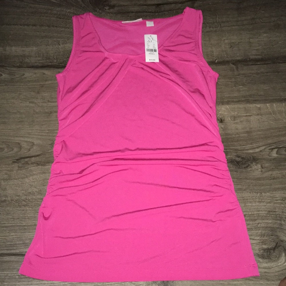 NY&C sleeveless shirt